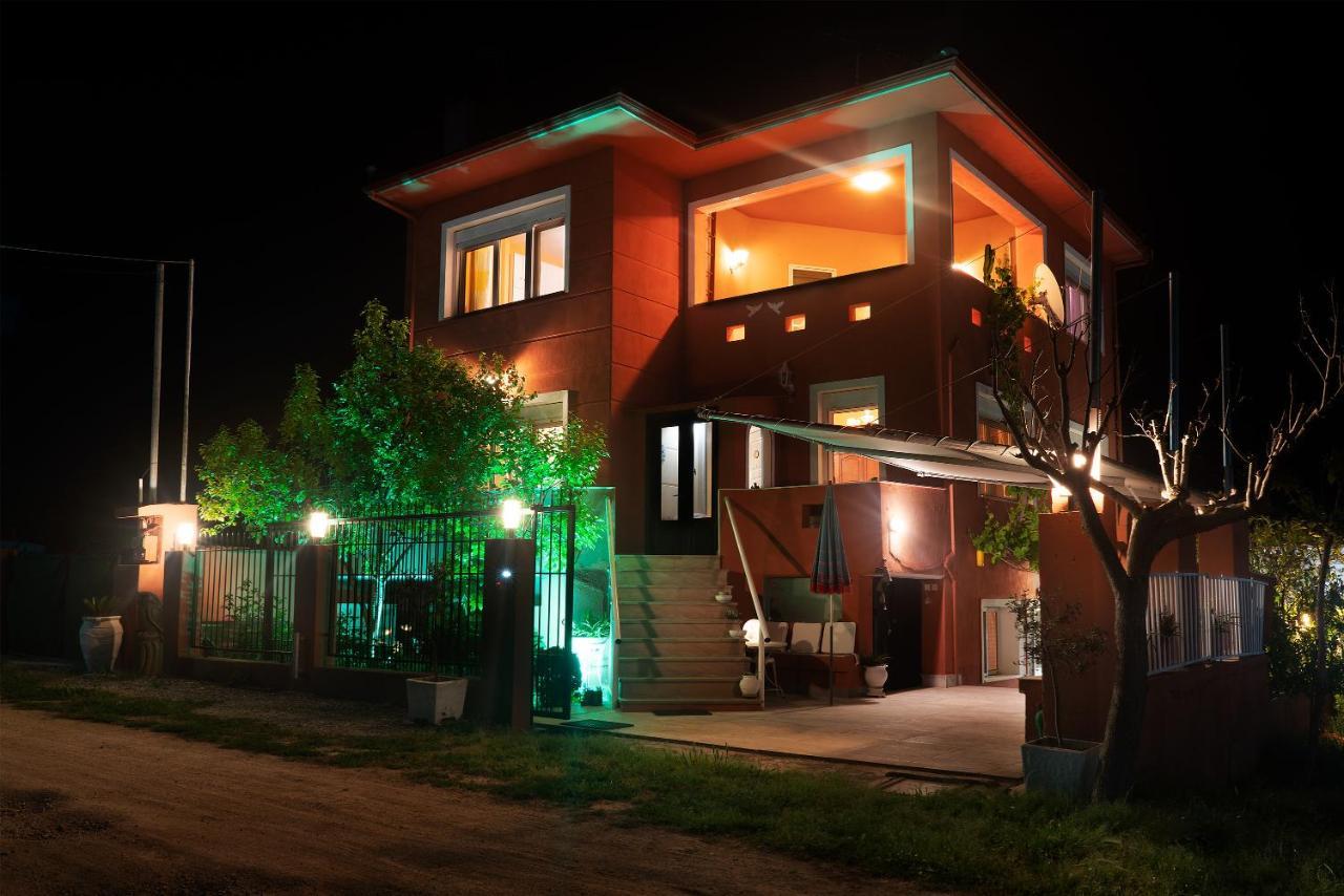 The House Dimitra Nea Fokaia Villa Buitenkant foto